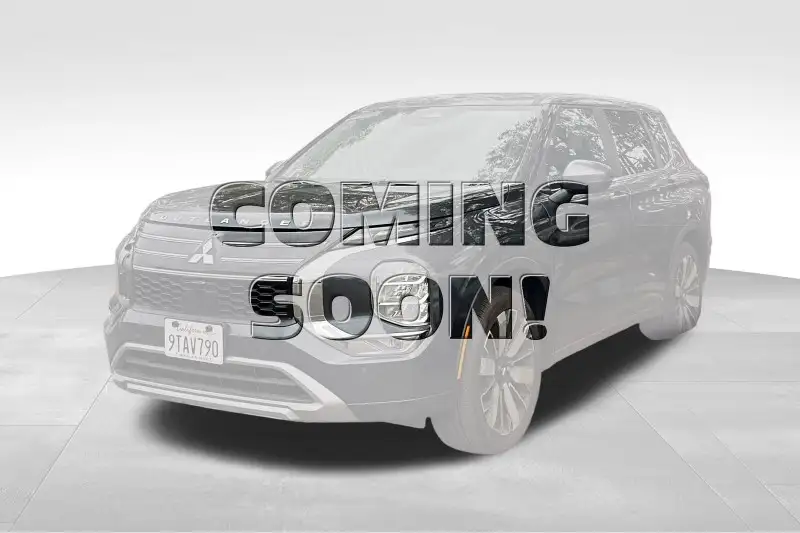 2025 Mitsubishi Outlander SE 2WD's photo