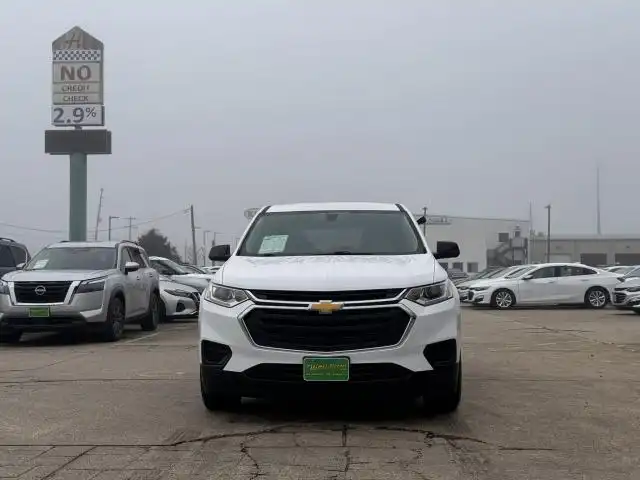 2021 Chevrolet Traverse FWD LS's photo