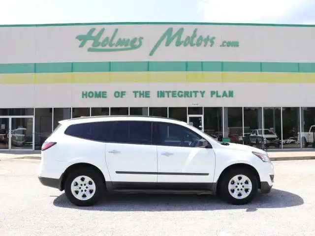 2017 Chevrolet Traverse LS AWD's photo