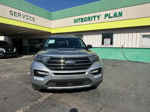2023 Ford Explorer XLT RWD's photo