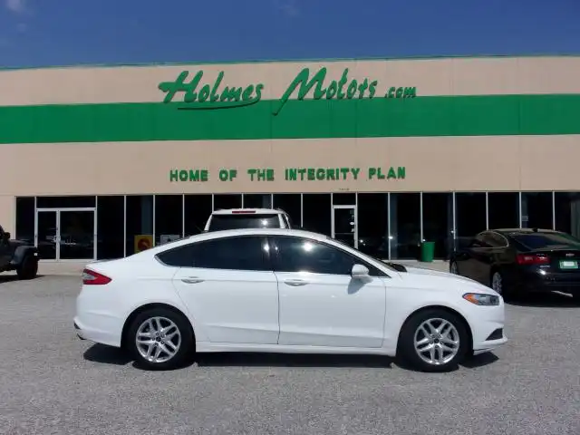 2015 Ford Fusion SE FWD's photo