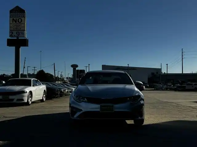 2020 Kia Optima LX AT's photo