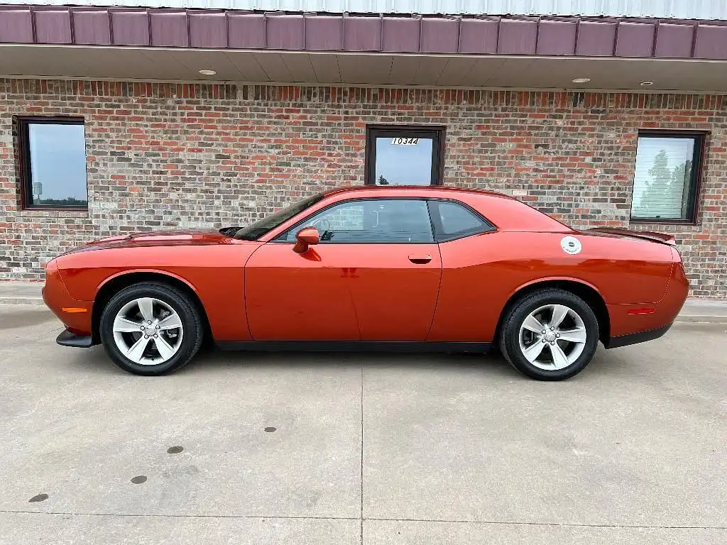 2021 Dodge Challenger SXT Auto's photo