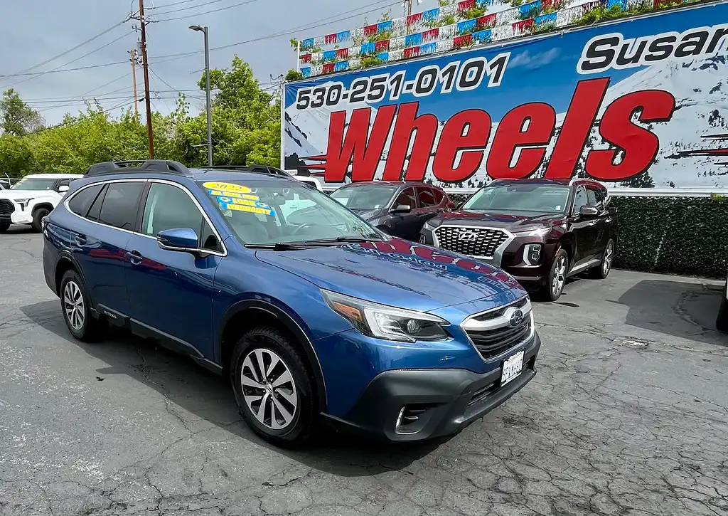 2022 Subaru Outback Premium's photo