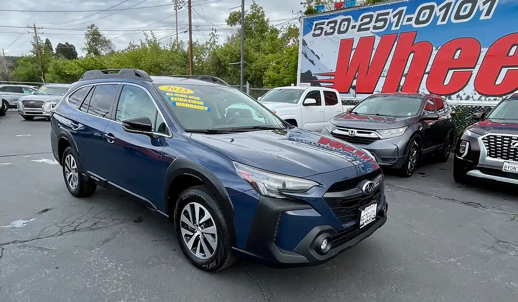 2023 Subaru Outback Premium's photo