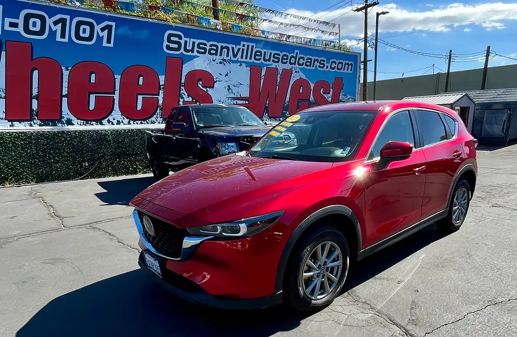 2022 Mazda CX-5 S Select Package Auto AWD's photo