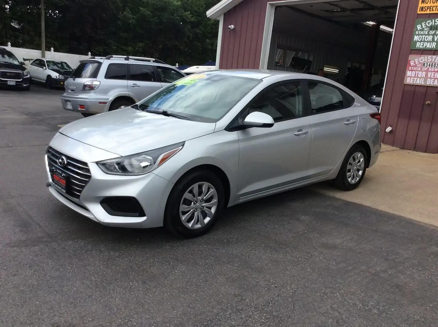 2019 Hyundai Accent SE 4-Door 6-Speed Automatic's photo