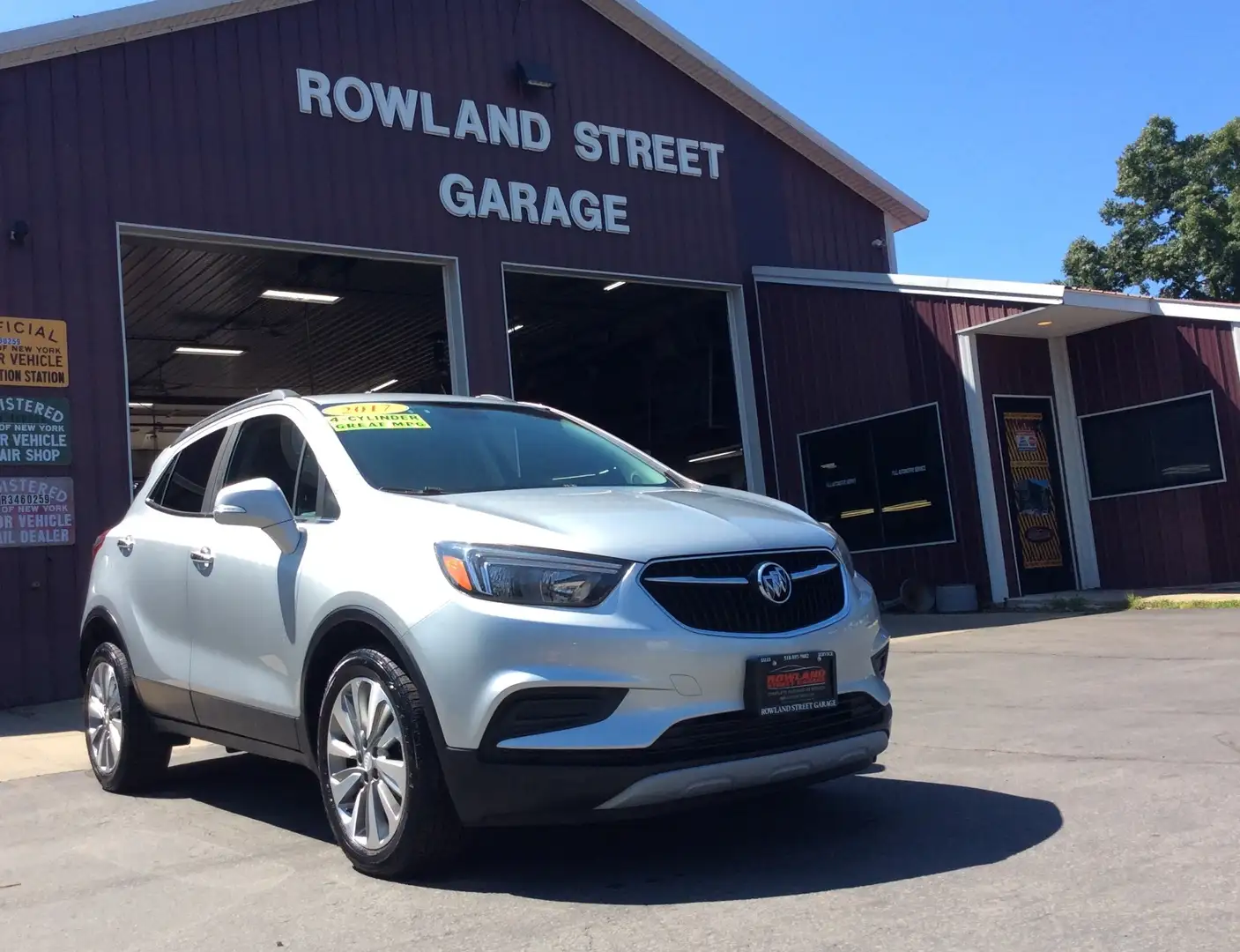 2017 Buick Encore Preferred's photo