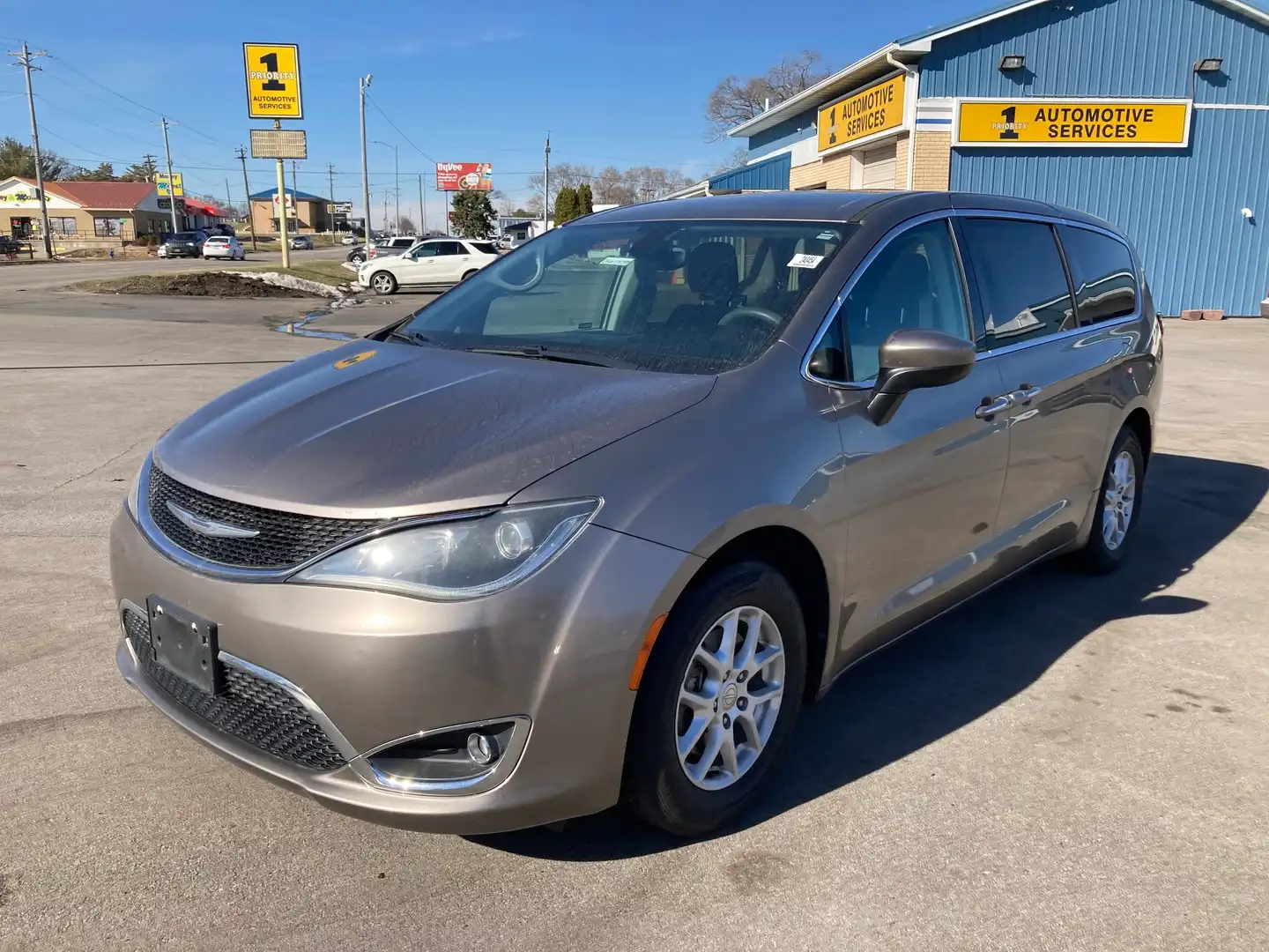 2017 Chrysler Pacifica Touring Plus's photo