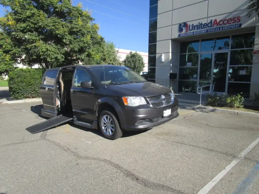 2016 Dodge Grand Caravan SXT's photo