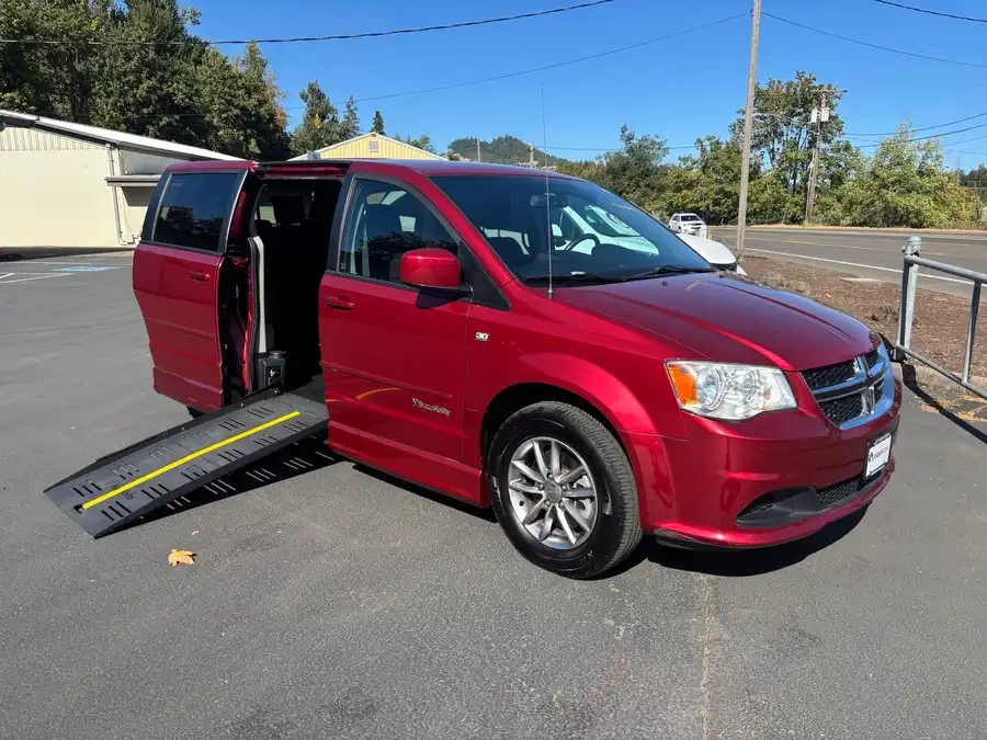 2014 Dodge Grand Caravan SE 30th Anniversary's photo