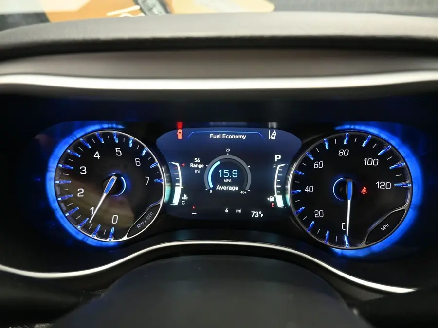 2027 Chrysler Pacifica Select photo 5