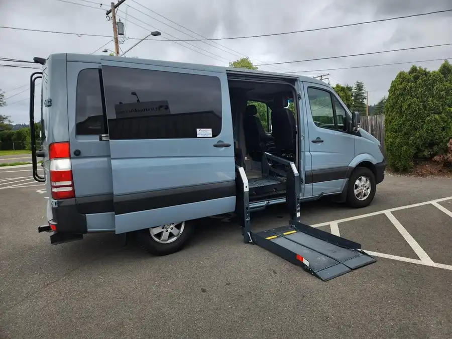 2014 Mercedes-Benz Sprinter 2500 144 WB High Roof's photo