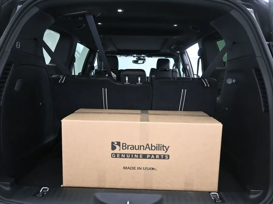 2026 Chrysler Pacifica Select photo 4