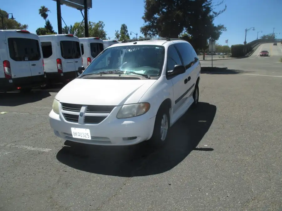2005 Dodge Grand Caravan SE's photo