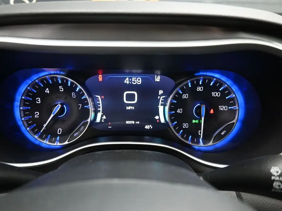 2025 Chrysler Pacifica Select photo 5