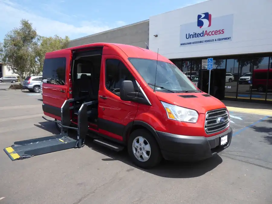 2019 Ford Transit 150 XLT Med Roof Sliding Pass. 130's photo