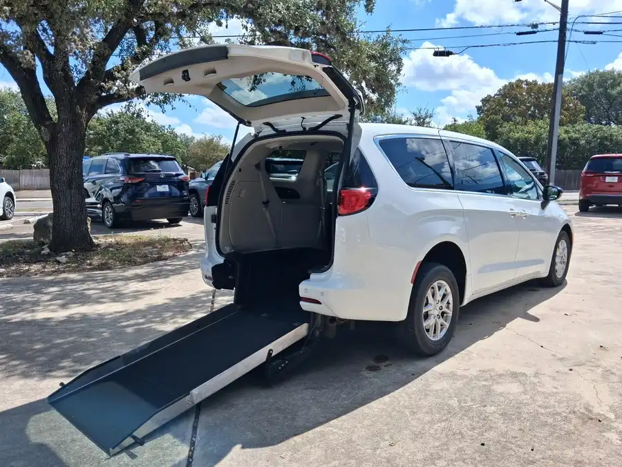 2024 Chrysler Voyager LX's photo