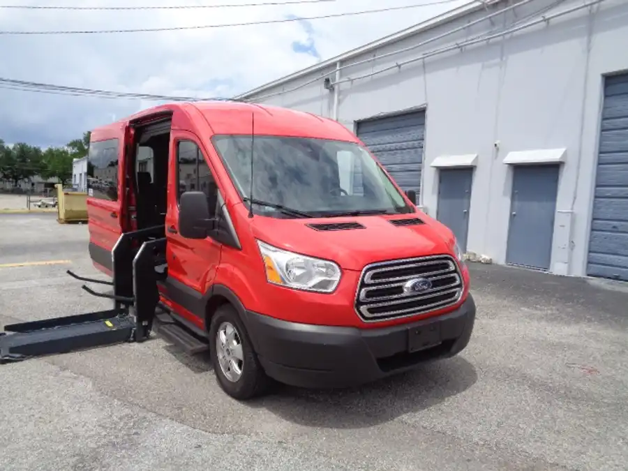 2019 Ford Transit 150 XLT Med Roof Sliding Pass. 130's photo