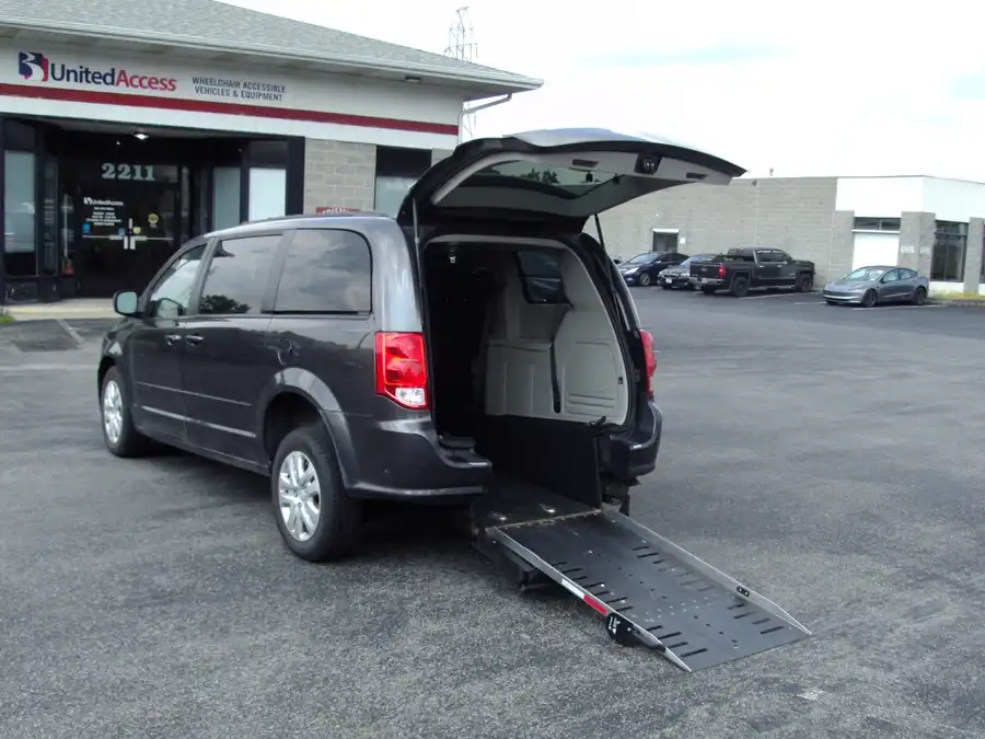 2017 Dodge Grand Caravan SE's photo