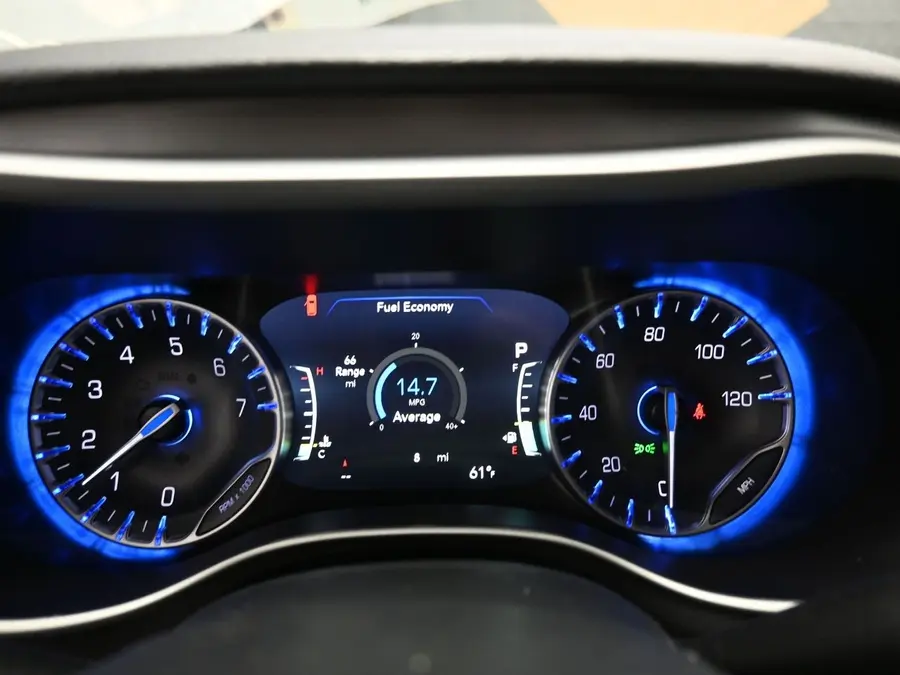 2026 Chrysler Pacifica Select photo 5