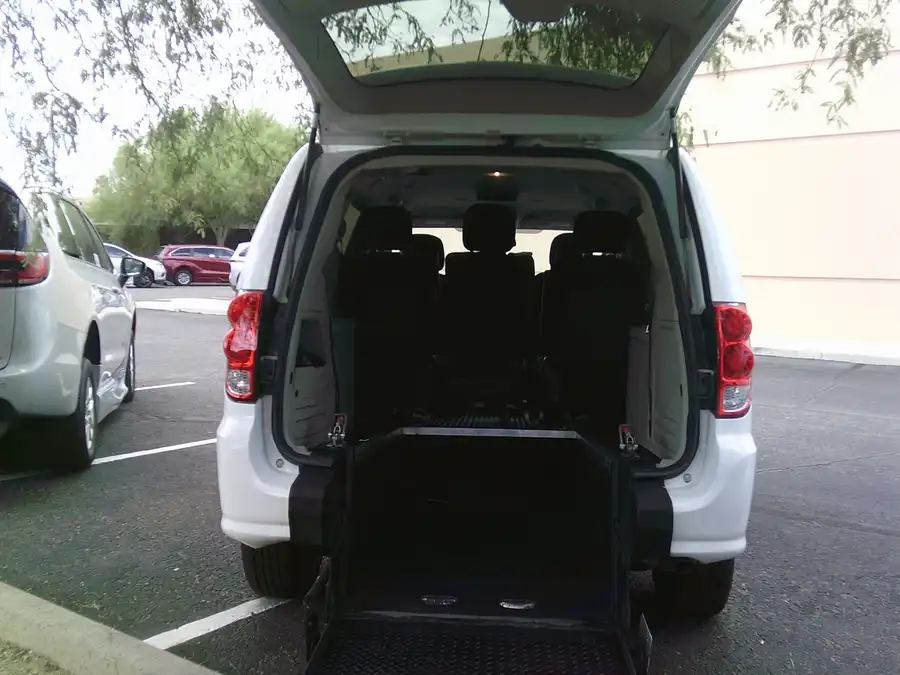 2015 Dodge Grand Caravan SE's photo