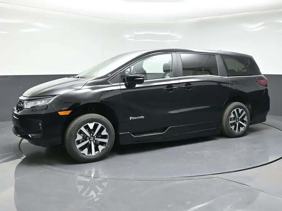 2026 Honda Odyssey EX-L's photo