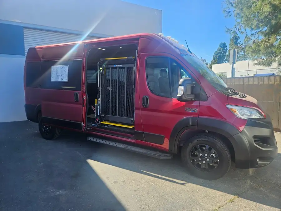 2024 RAM ProMaster Window Van 2500 SLT PLUS 159 WB High Roof's photo