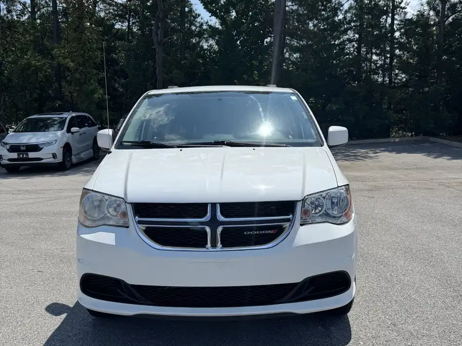 2014 Dodge Grand Caravan SXT's photo