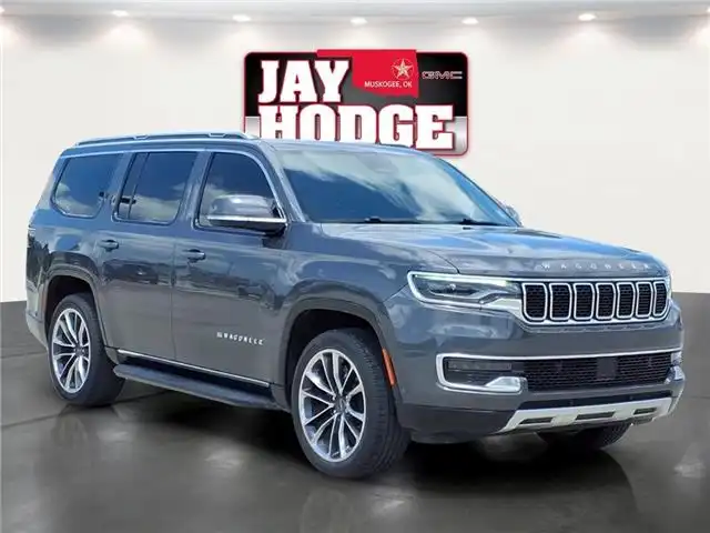 2022 Jeep Wagoneer Series II's photo
