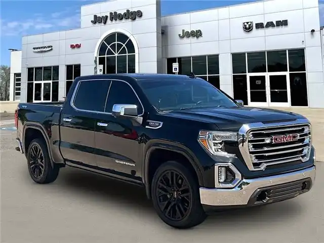 2019 GMC Sierra 4WD Crew Cab Short Box SLT's photo