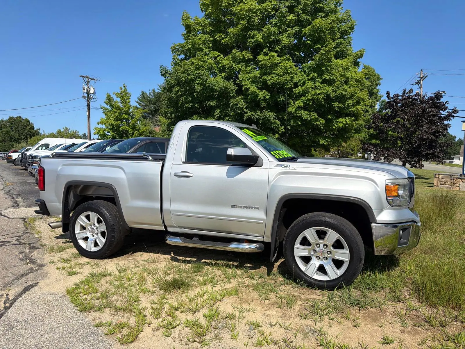 2014 GMC Sierra 4WD Regular Cab SLE LWB photo 5