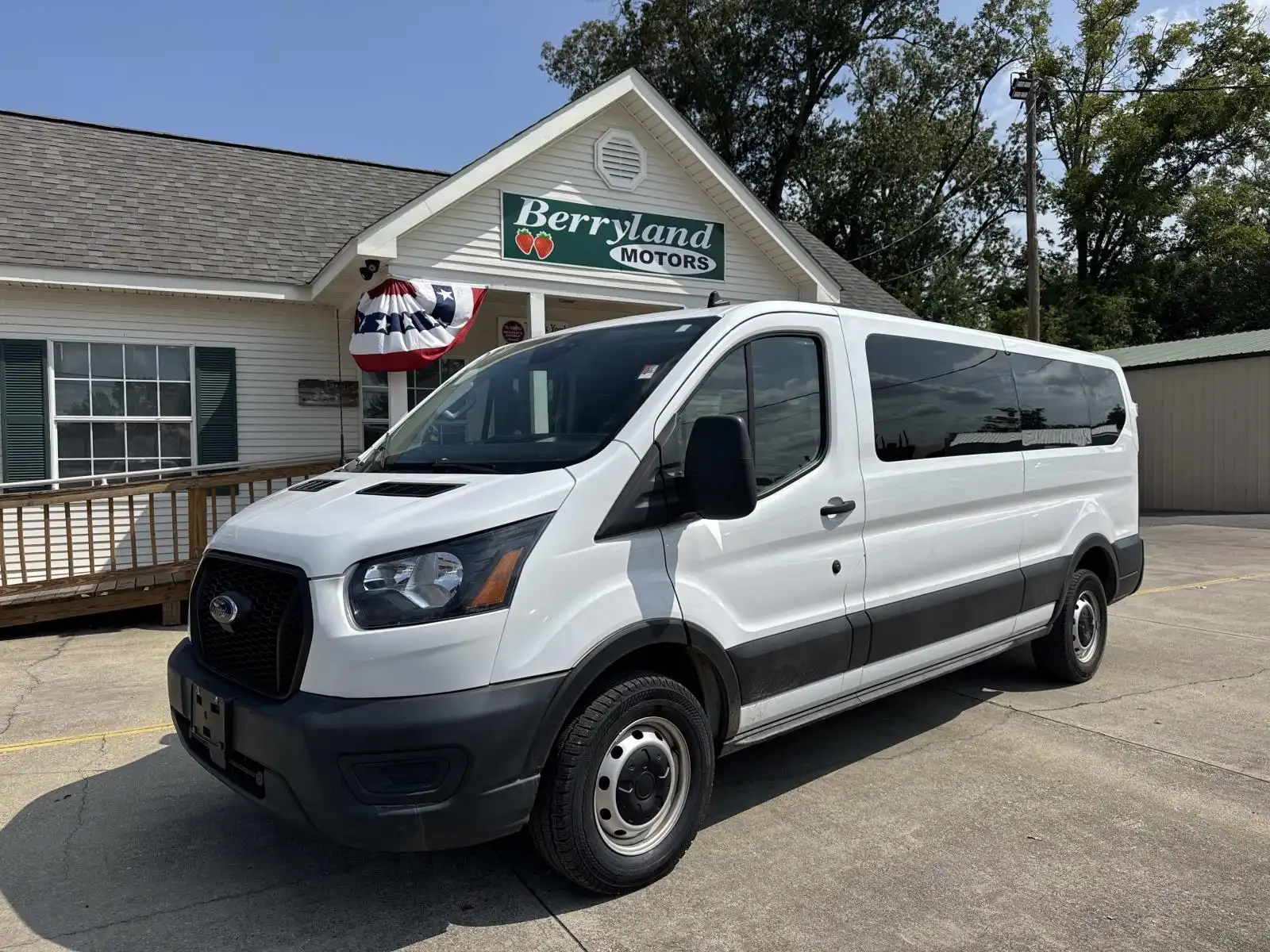 2023 Ford Transit 350 XL Low Roof Sliding Pass. 148's photo