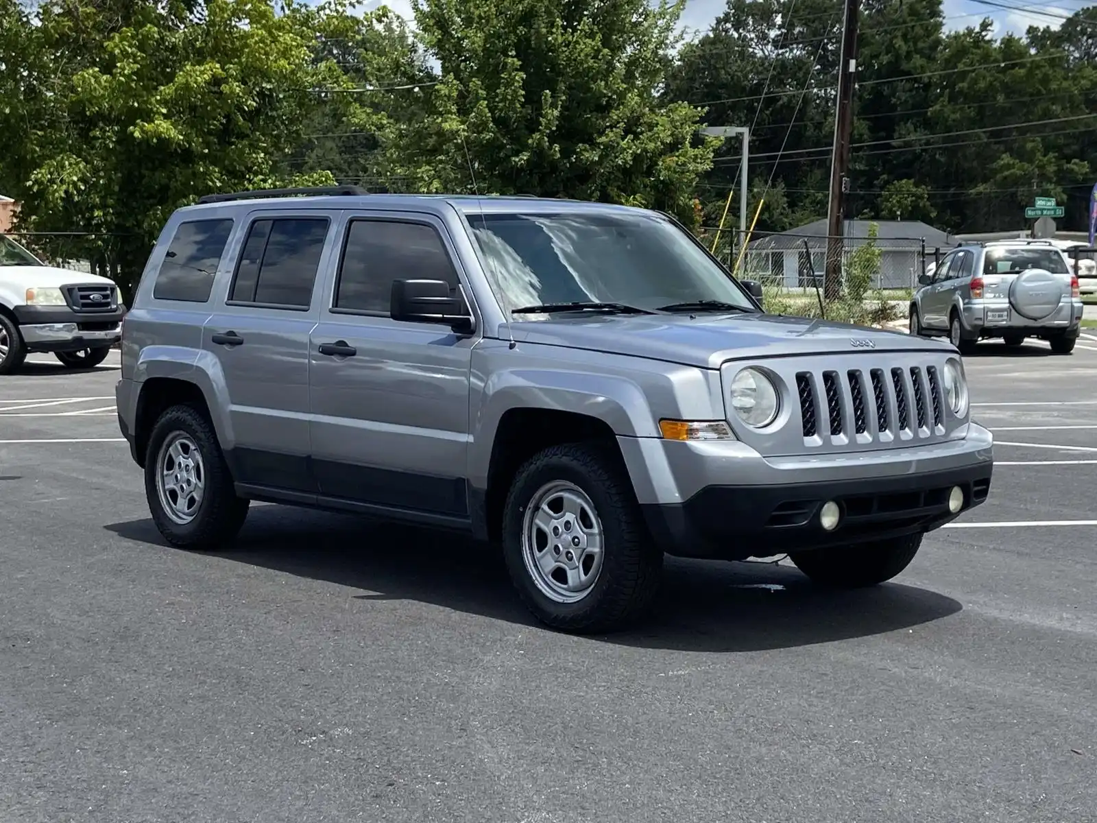2016 Jeep Patriot Sport's photo