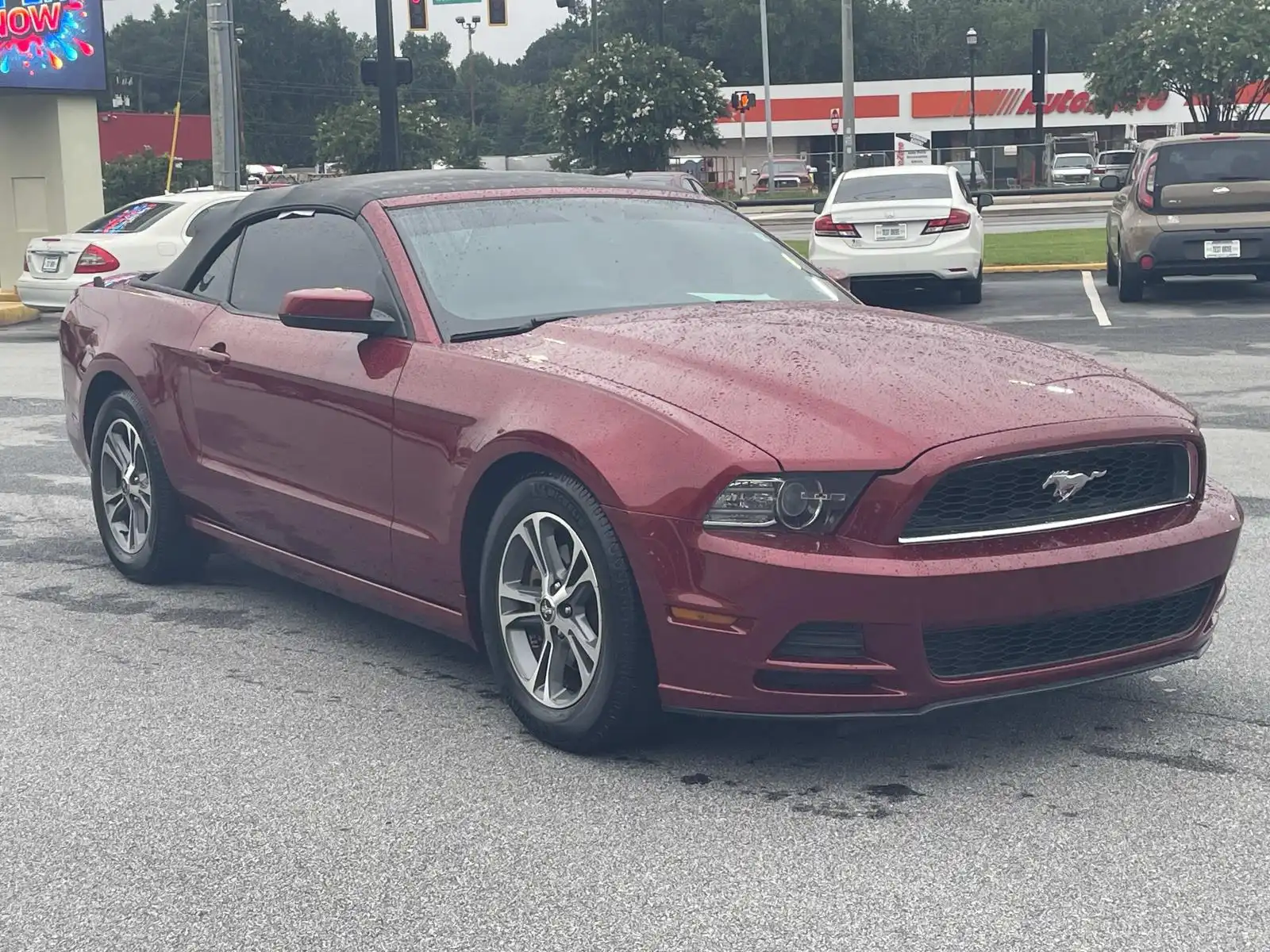 2014 Ford Mustang V6 Premium's photo
