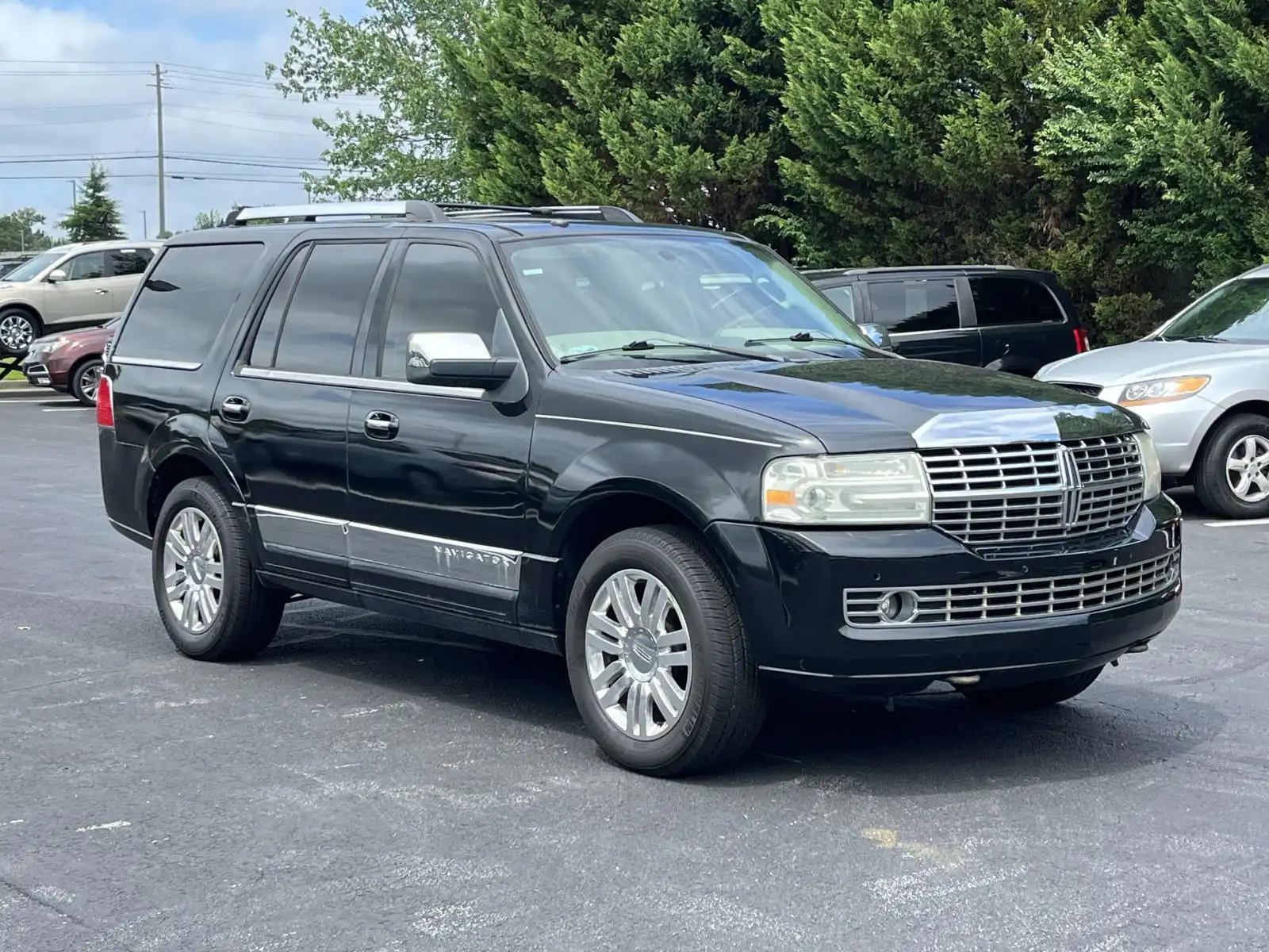 2011 Lincoln Navigator 4x2's photo