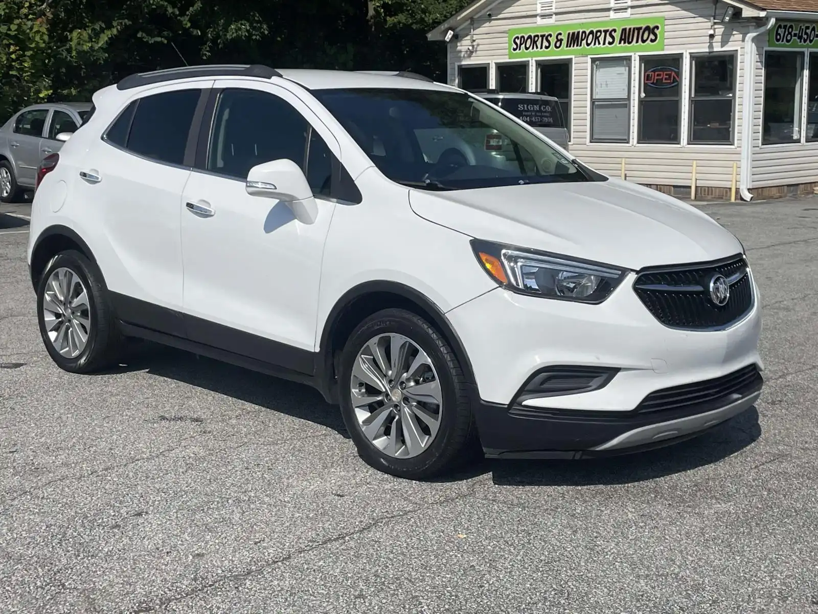2017 Buick Encore Preferred's photo