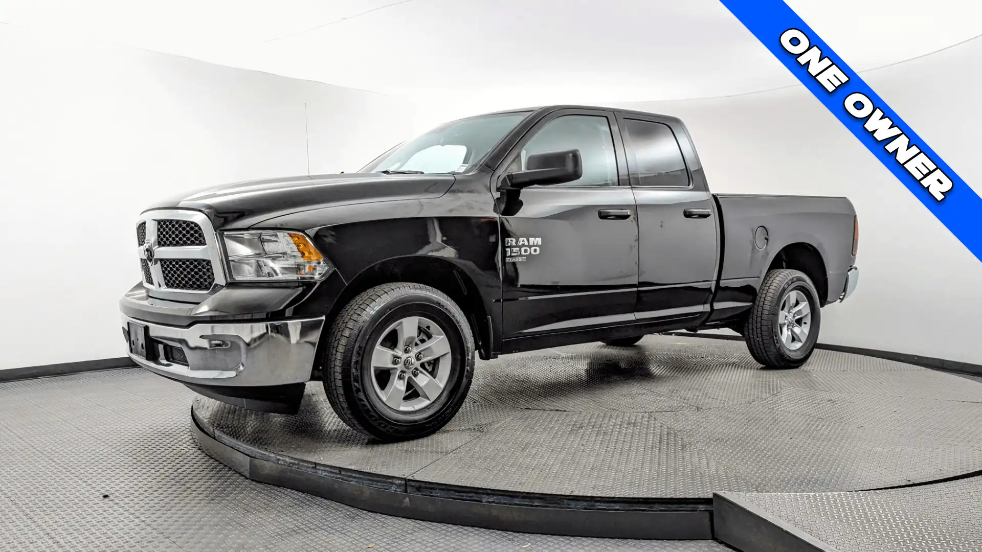 2024 RAM 1500 Classic SLT 4x4 Quad Cab 6'4's photo