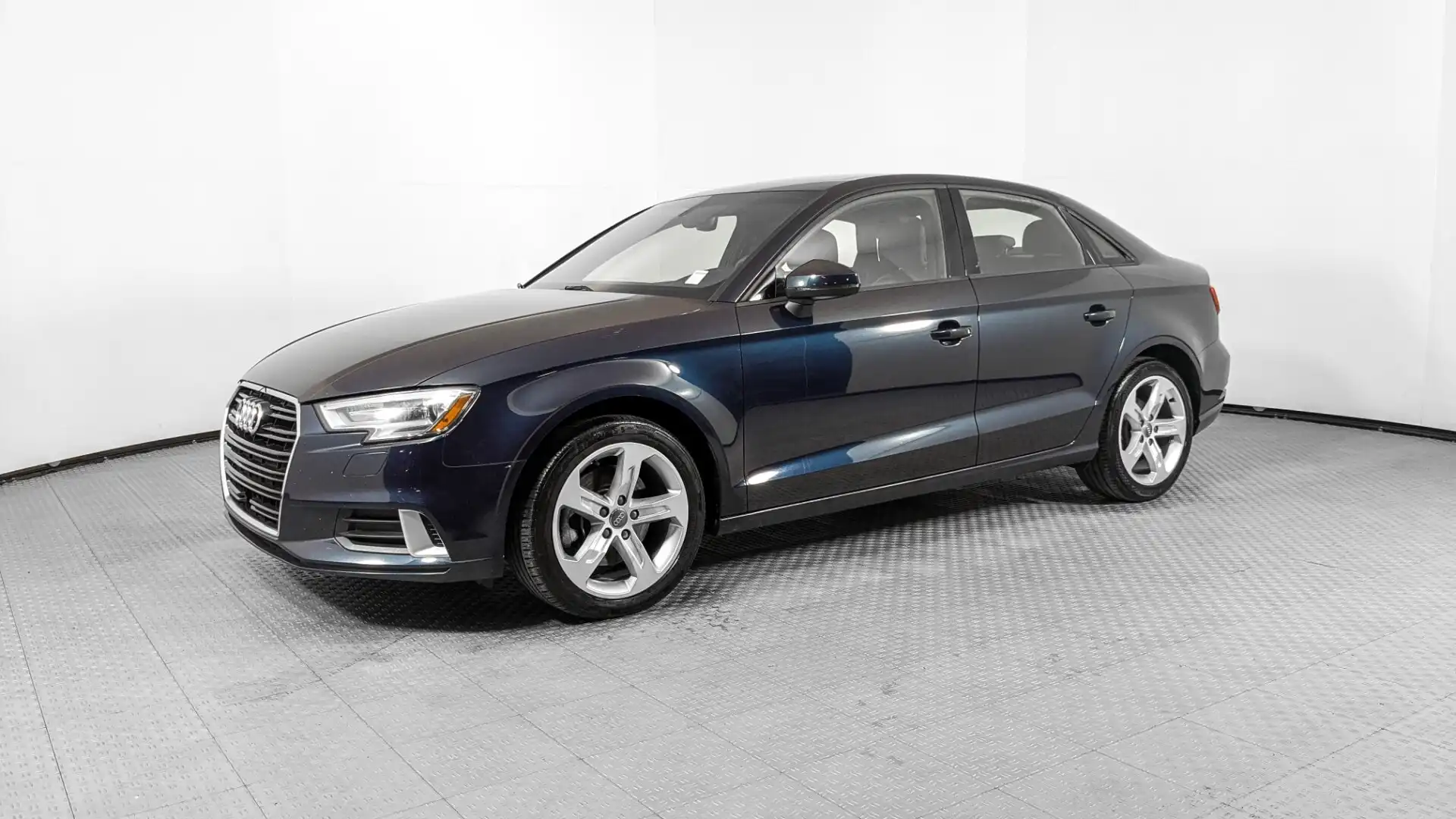 2018 Audi A3 2.0T FWD S tronic Premium's photo