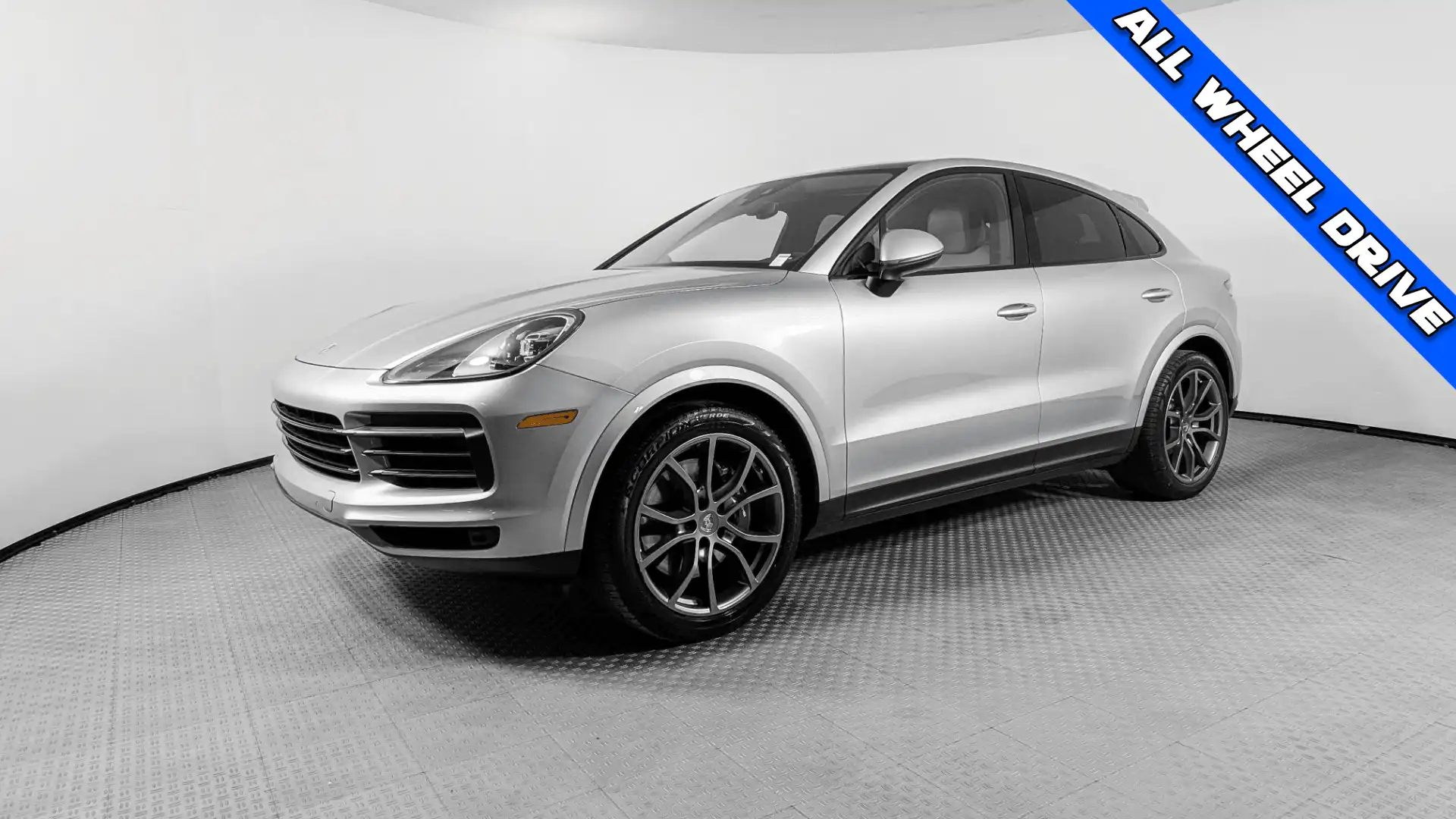 2021 Porsche Cayenne Base's photo