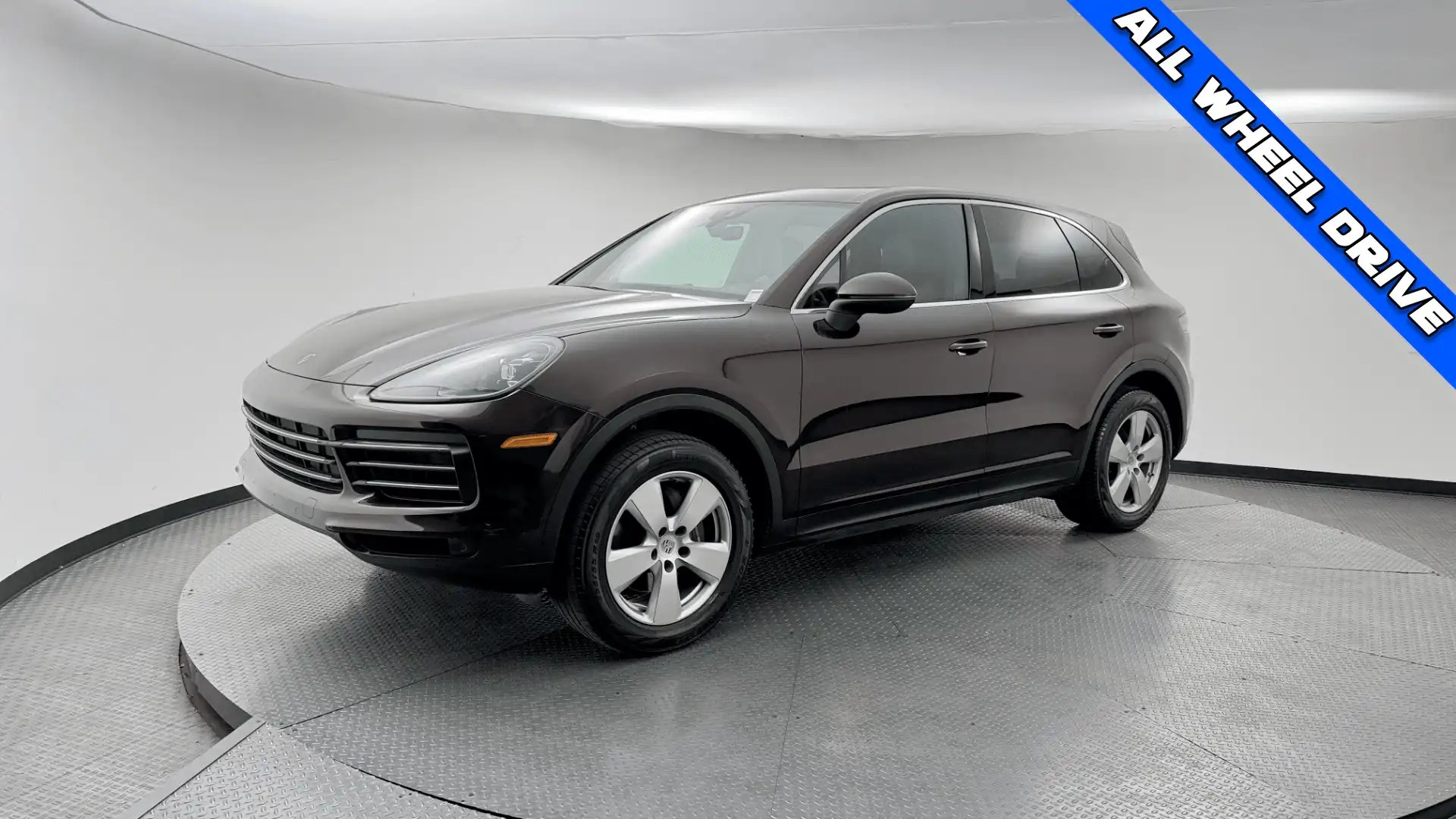 2019 Porsche Cayenne Base's photo