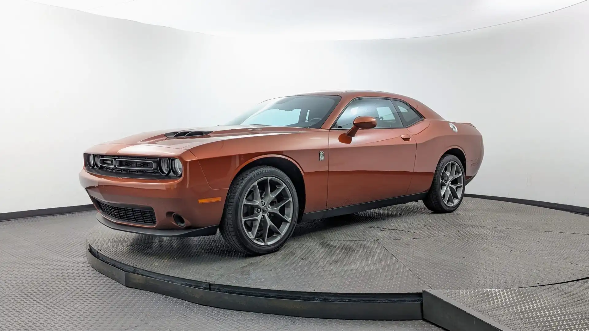 2021 Dodge Challenger SXT Auto's photo