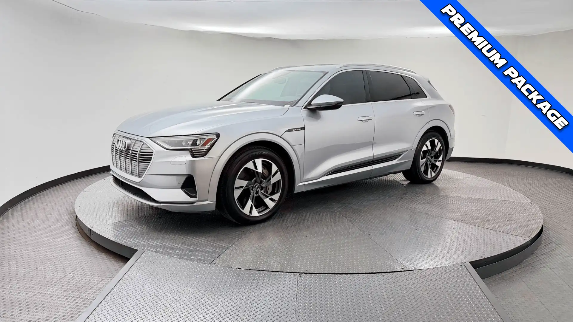 2022 Audi e-tron 95 kWh Premium quattro's photo