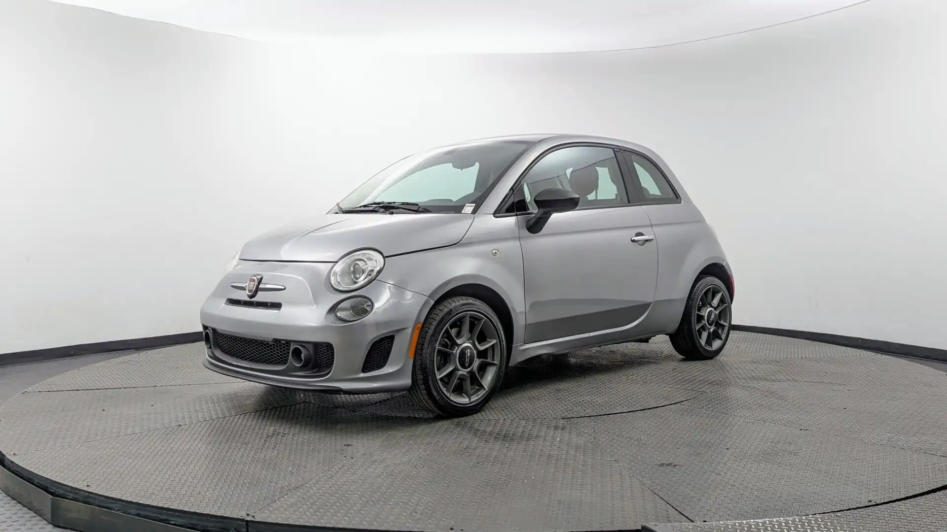 2019 FIAT 500 Pop's photo