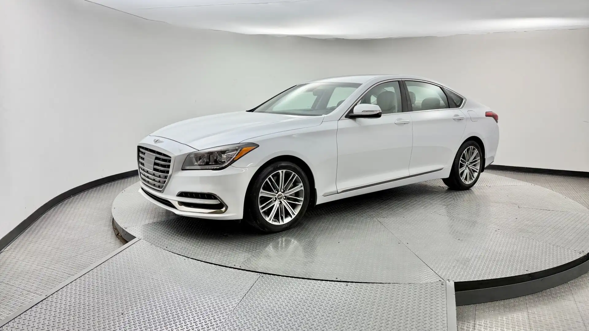 2018 Genesis G80 3.8 RWD's photo