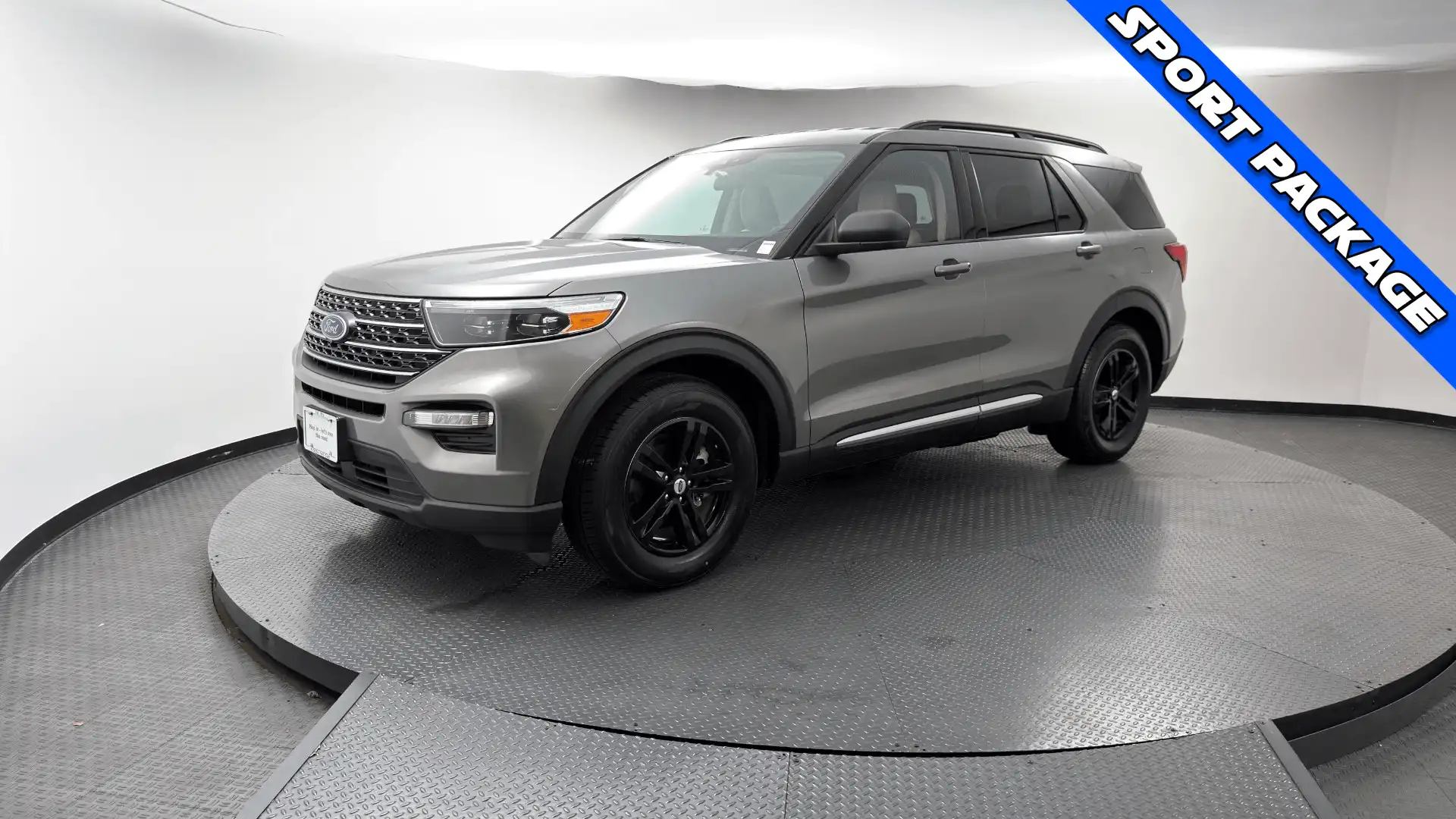 2020 Ford Explorer XLT RWD's photo