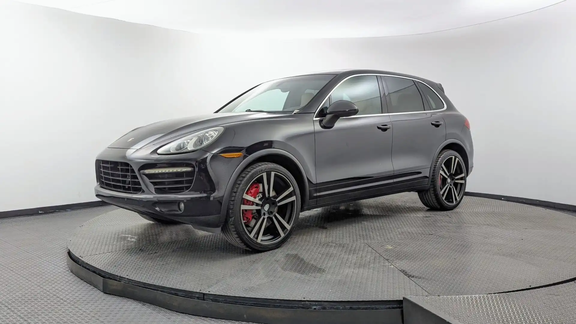 2014 Porsche Cayenne Turbo's photo