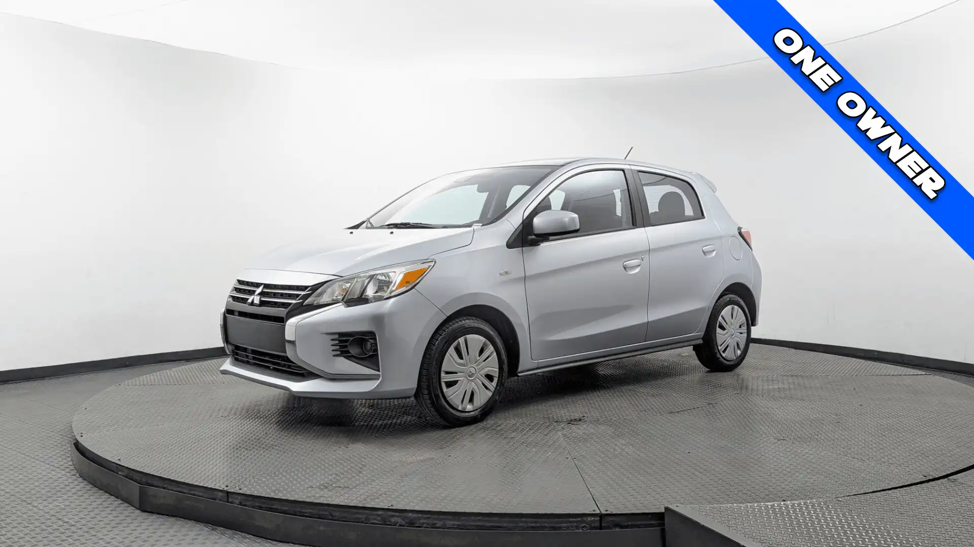 2024 Mitsubishi Mirage ES CVT's photo