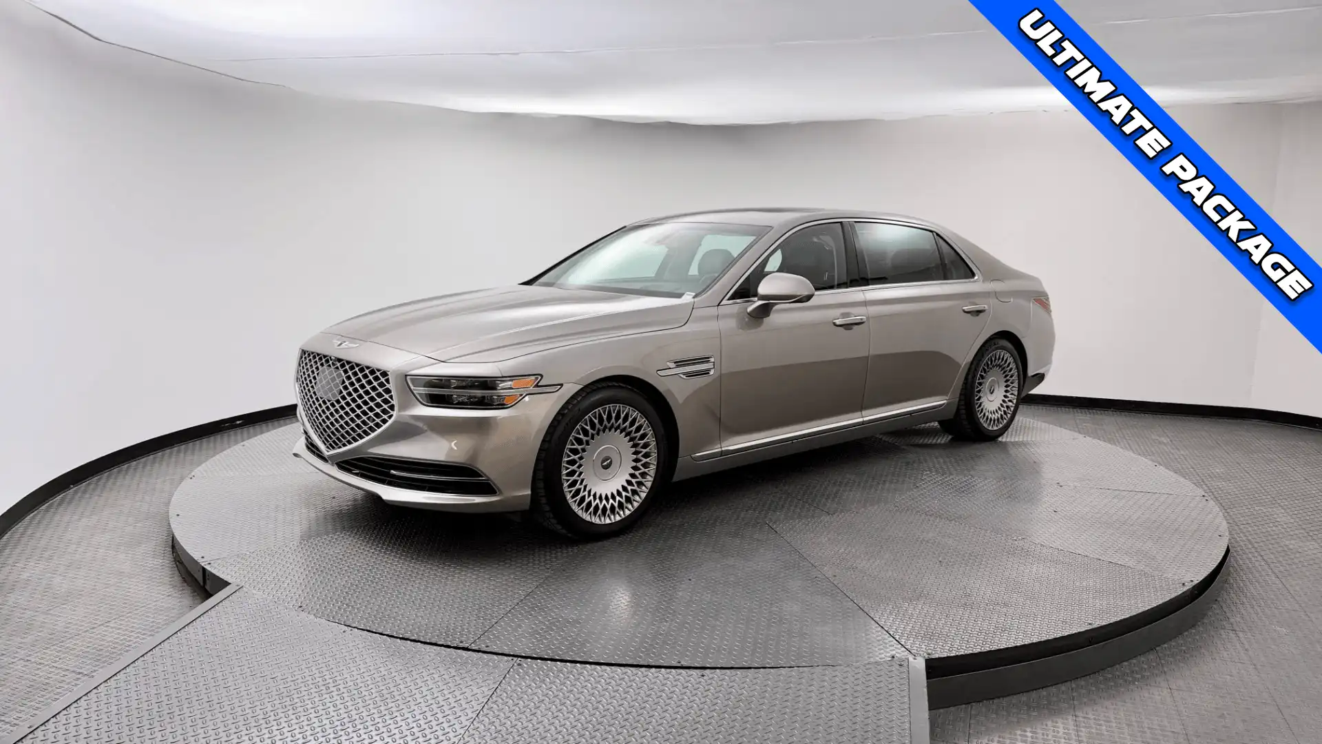 2020 Genesis G90 5.0 Ultimate's photo