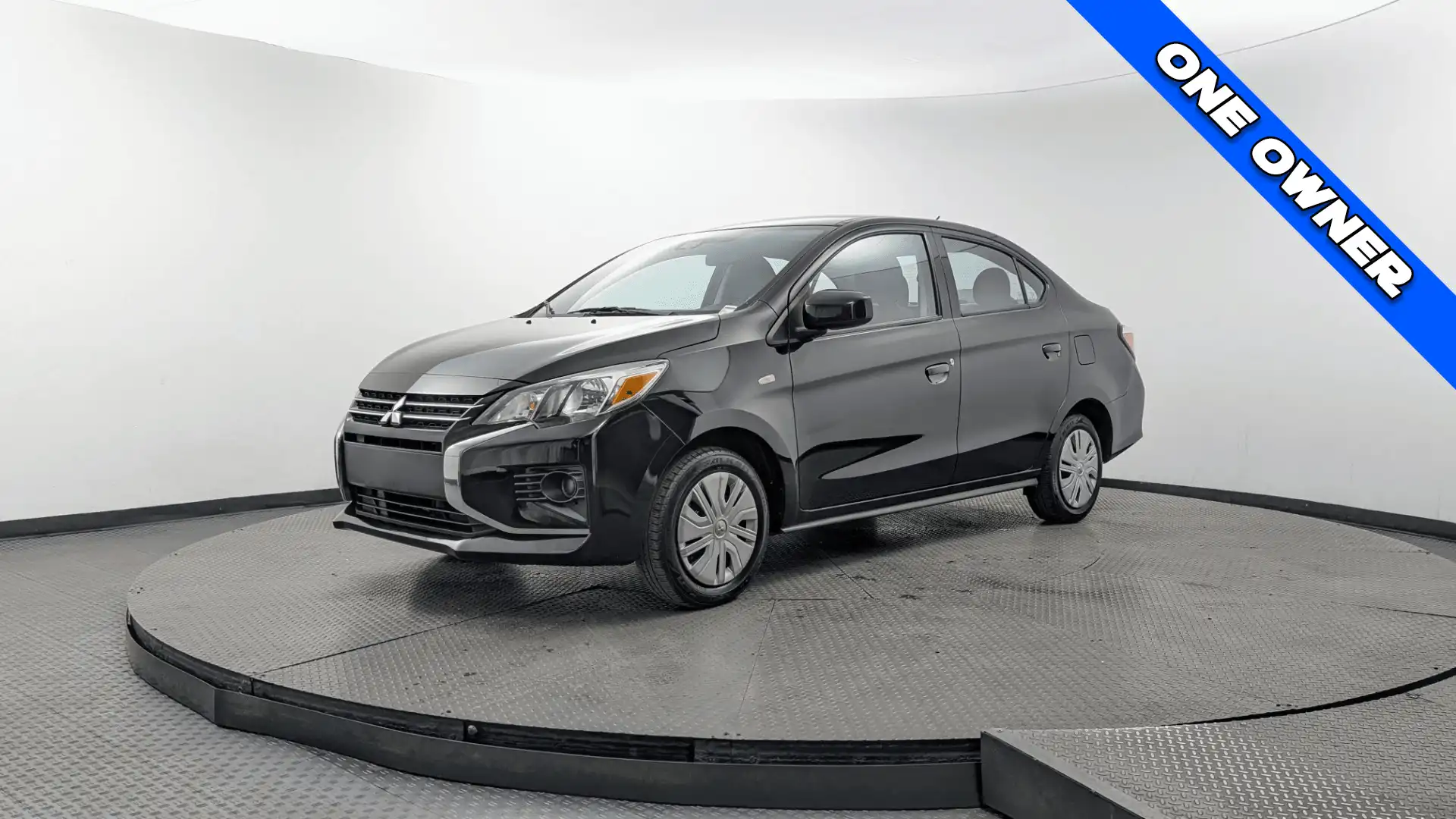 2024 Mitsubishi Mirage ES CVT's photo